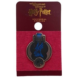 Universal Studios Harry Potter Ravenclaw Quidditch Keeper Pin